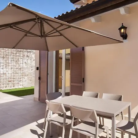 Daire Chiara 2-appartamento In Con Piscina *